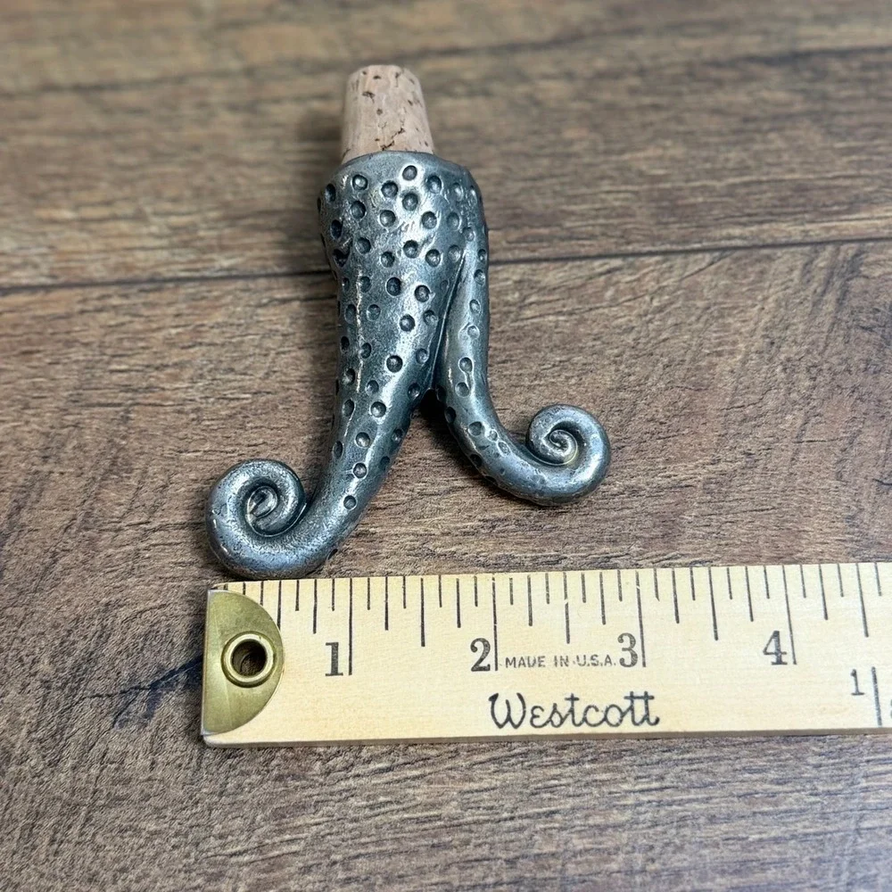 Pewter Wine Bottle Stopper Octopus Silver Tone Barware‎ 4 Inch